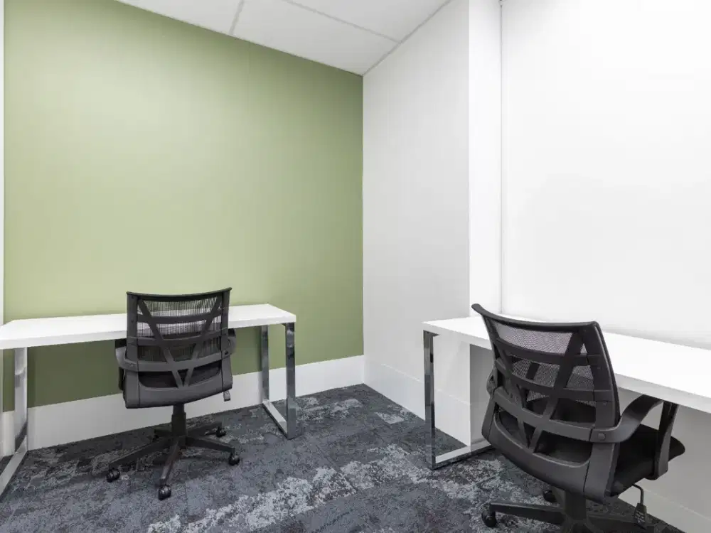 Ruang kantor profesional di Regus Metropolitan Tower dengan jangka waktu yang sepenuhnya fleksibel