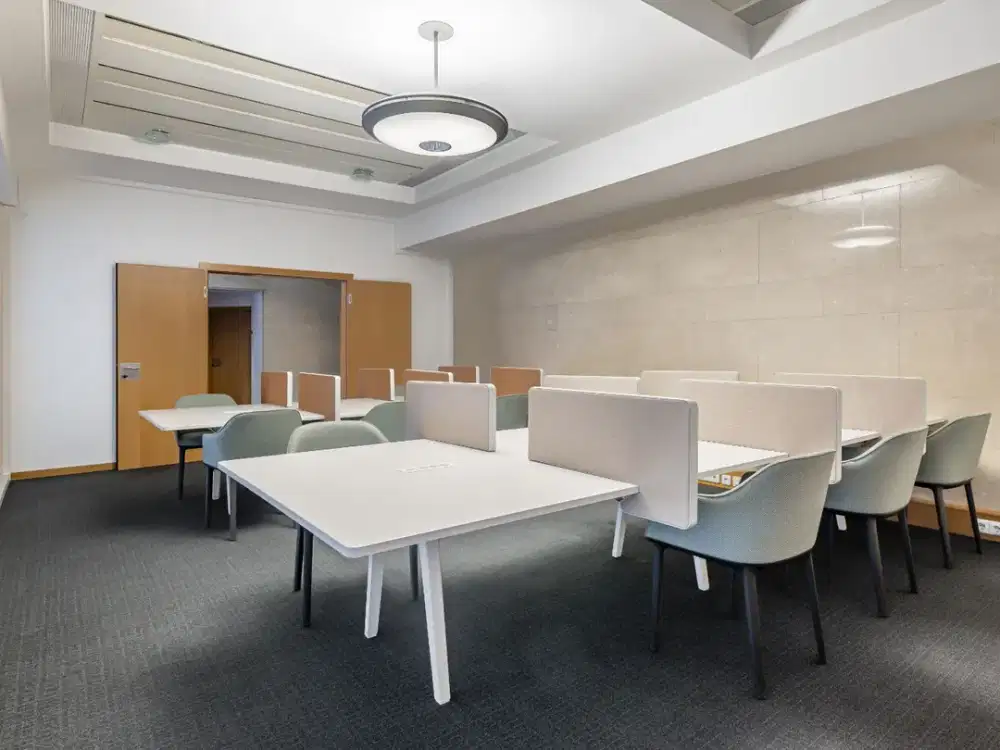 Akses satu harga ke ruang coworking di Regus Altira Business Park