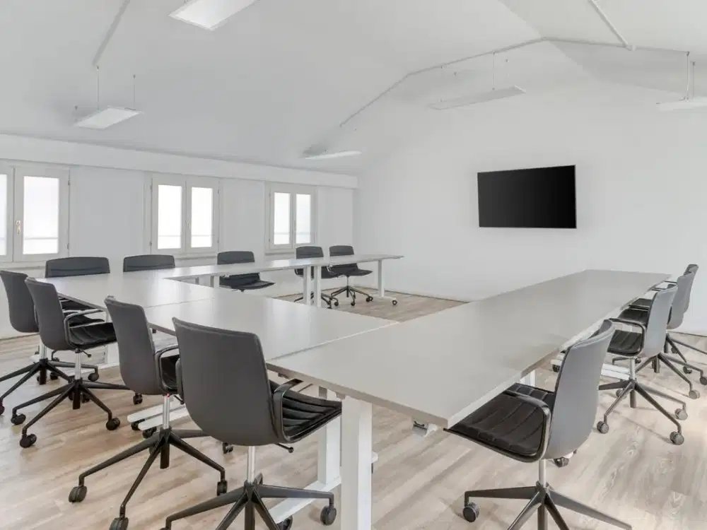 Pesan ruang kantor terbuka untuk segala ukuran bisnis di Regus Gedung Setiabudi 2