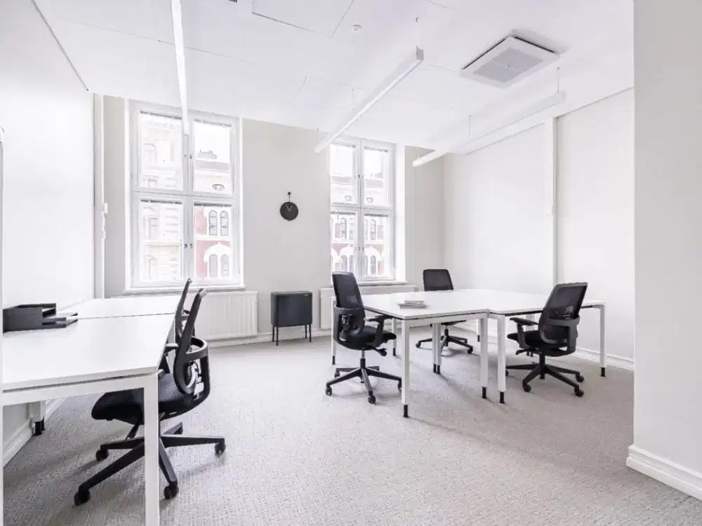 Pesan ruang kantor terbuka untuk segala ukuran bisnis di Regus Altira Business Park