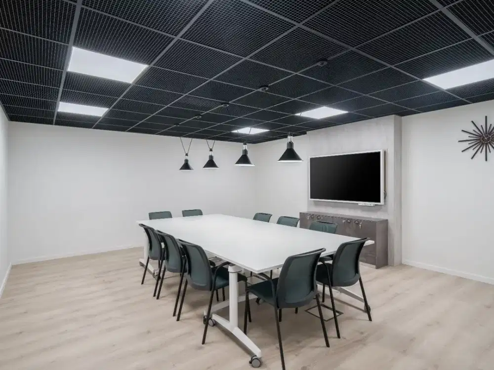 Ruang kantor pribadi untuk 4 orang di Regus Singosari