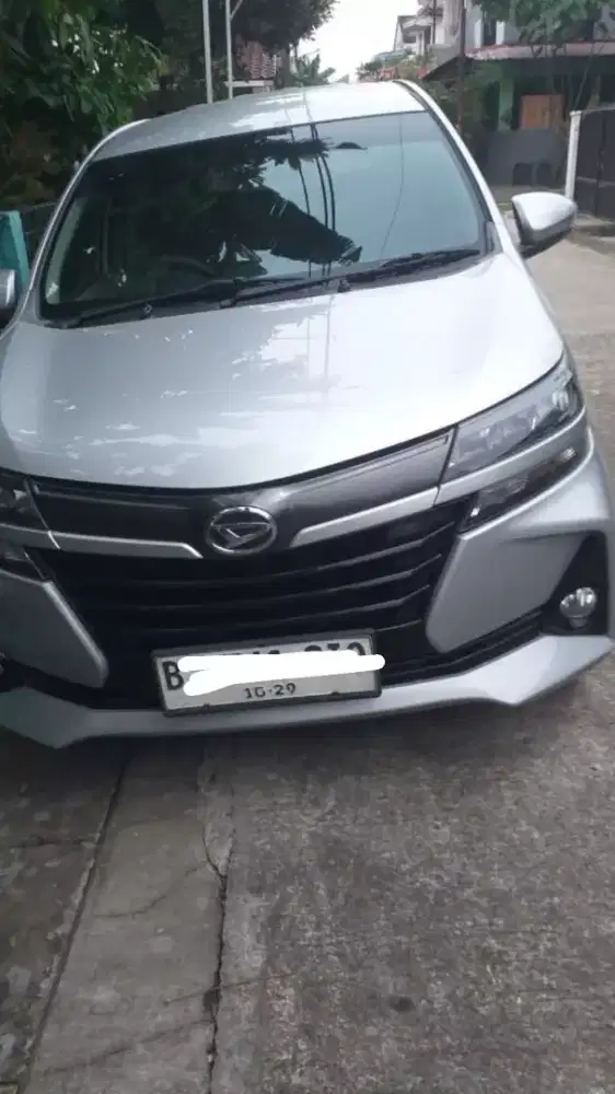 Xenia X 2019 Silver Manual