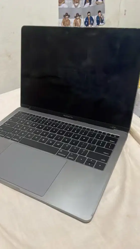 Jual cepat macbook pro 2017