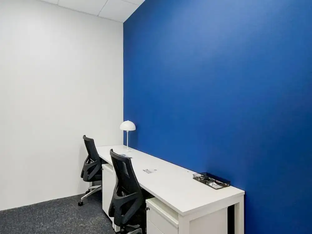 Ruang kantor pribadi untuk 2 orang di HQ Total Building