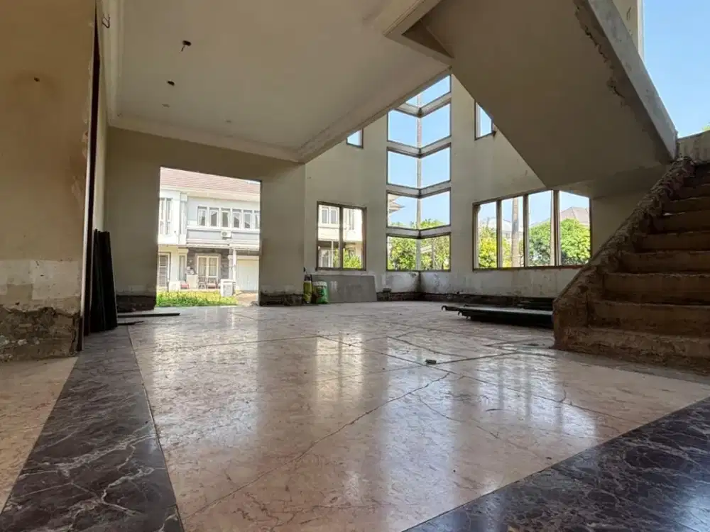 Rumah Mansion DIJUAL CEPAT Bawah Pasaran Di Kota Wisata Cibubur