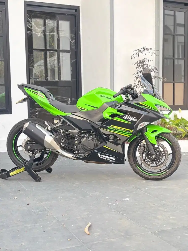 Type Tertinggi KRT ABS Keyless Ninja 250 Fi thn 2019 Odo 5rb Koko Moto