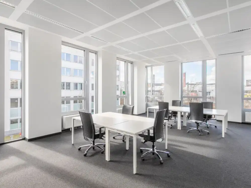 Ruang kantor terbuka dengan layanan lengkap untuk Anda dan tim di Regus Gedung Setiabudi 2
