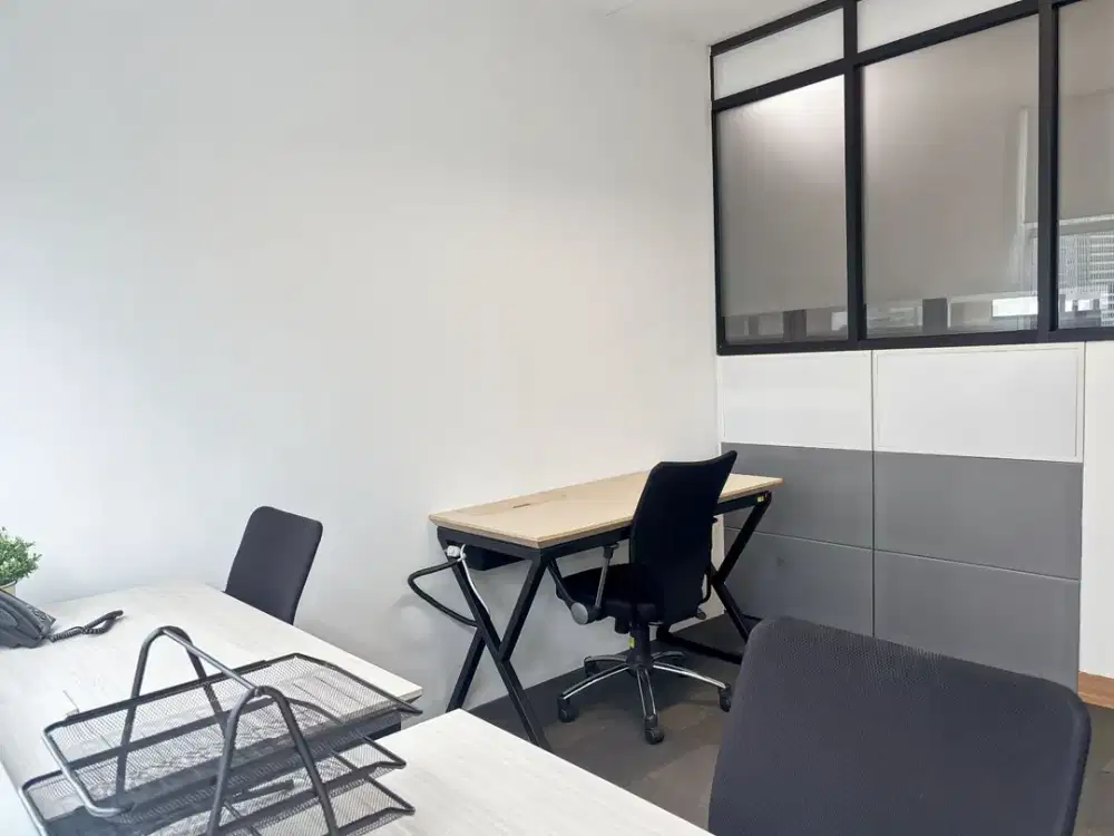 Temukan ruang kantor di HQ Menara Caraka untuk 1 orang dengan layanan siap pakai
