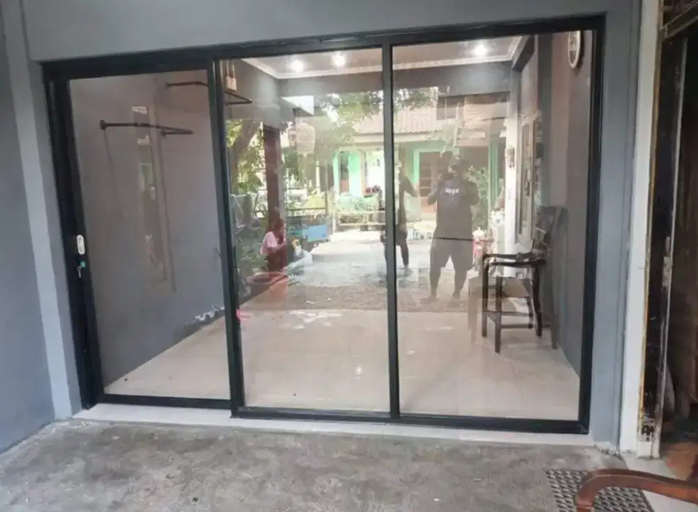 Sekat ruangan pintu kaca aluminium
