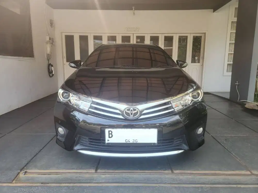 TOYOTA COROLA ALTIS 1.8V TAHUN 2015