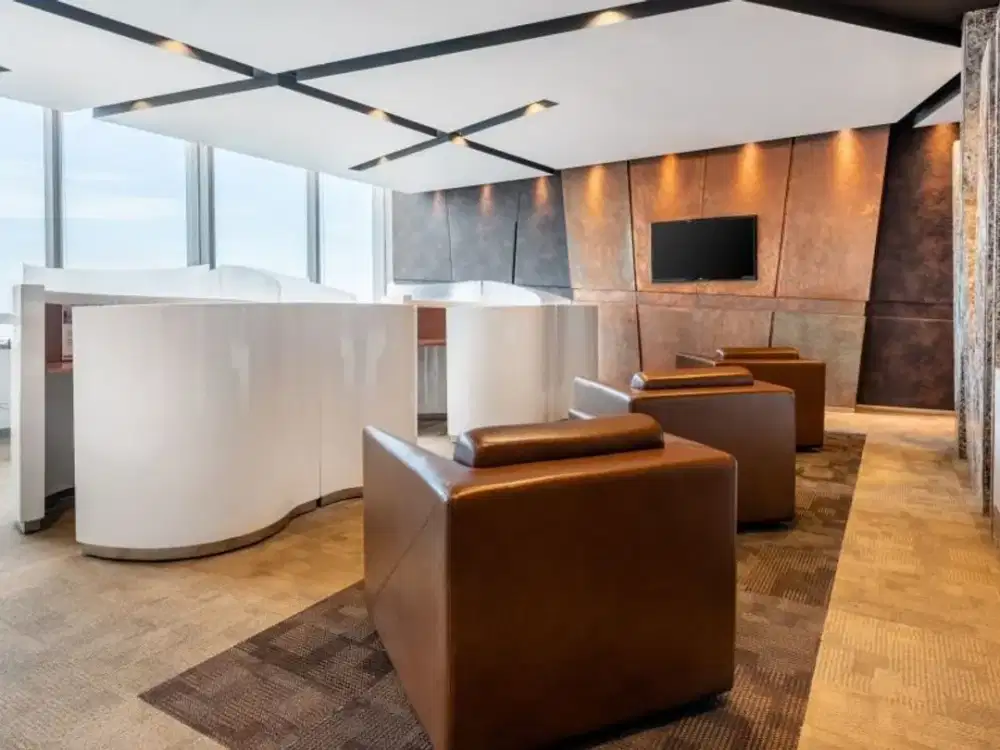 Akses ruang coworking profesional di Regus Ciputra World