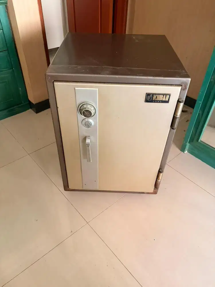 Di jual berankas