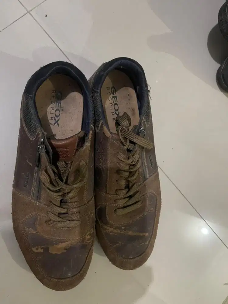 Sepatu Geox size 45