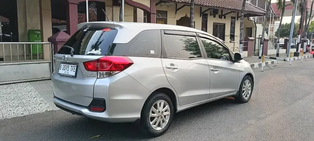 Mobilio 2015 tipe E termurah se olx