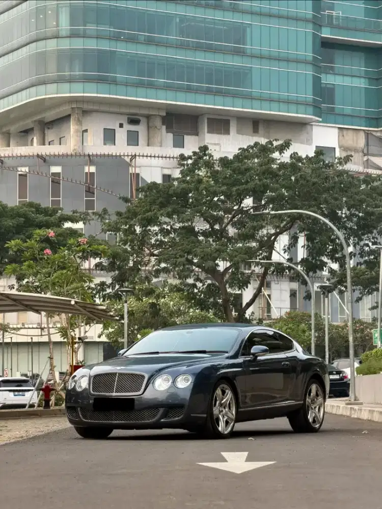 CASH Bentley Continetal GT 6.0 W12 Speed 2009 Low Odo Like New