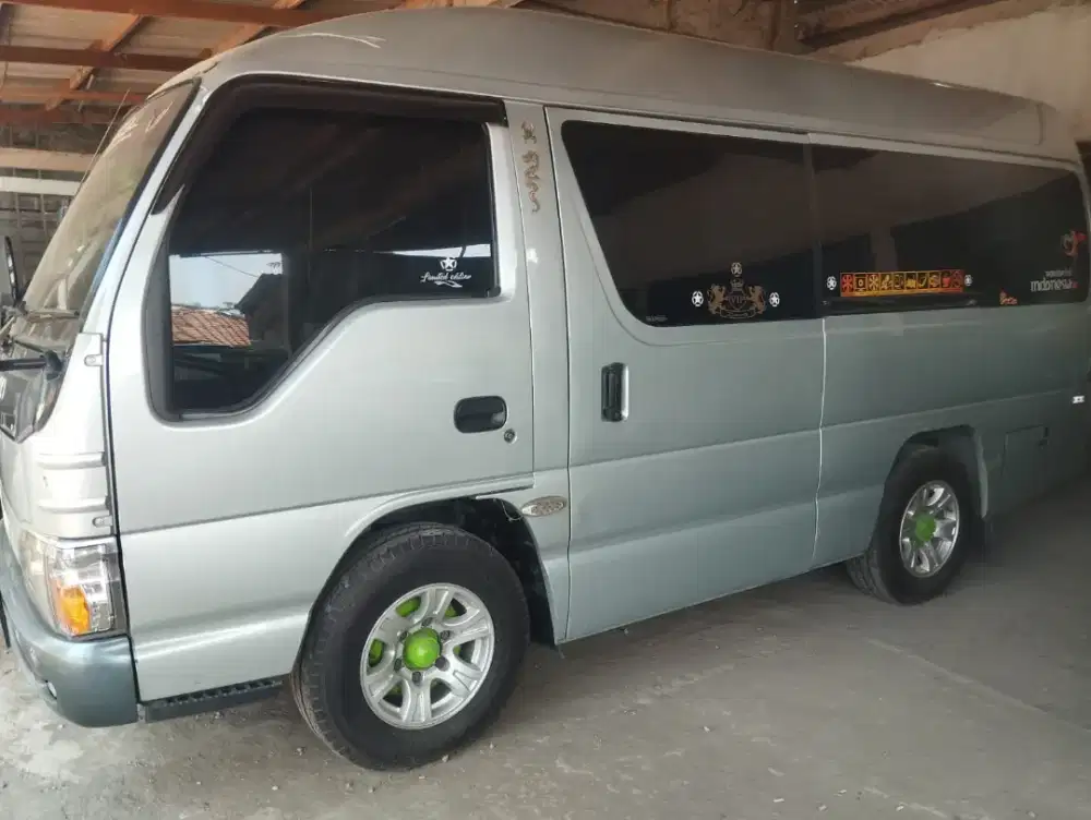 Isuzuu tahuh 2016