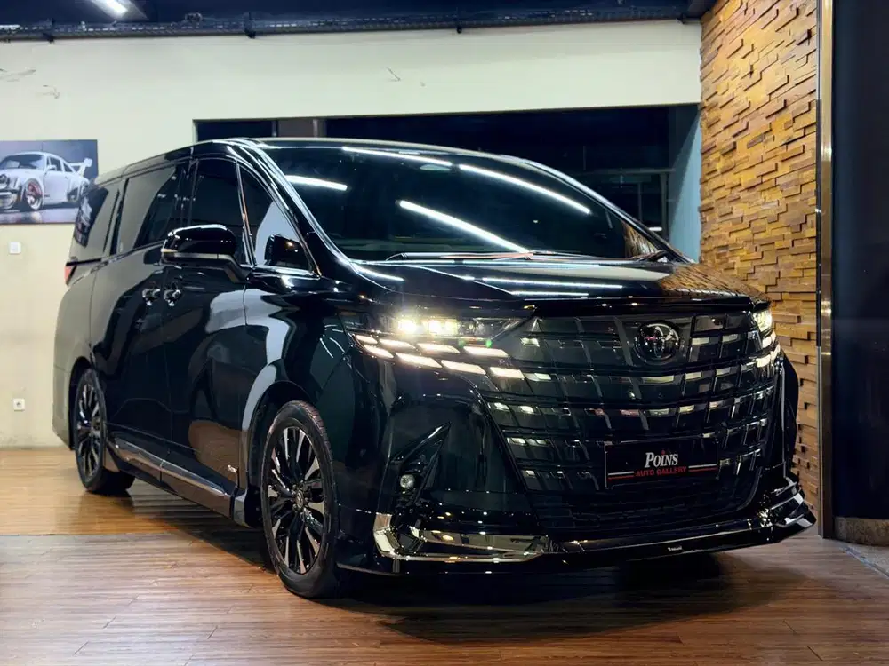 Toyota Alphard hybrid modellista nik 2024