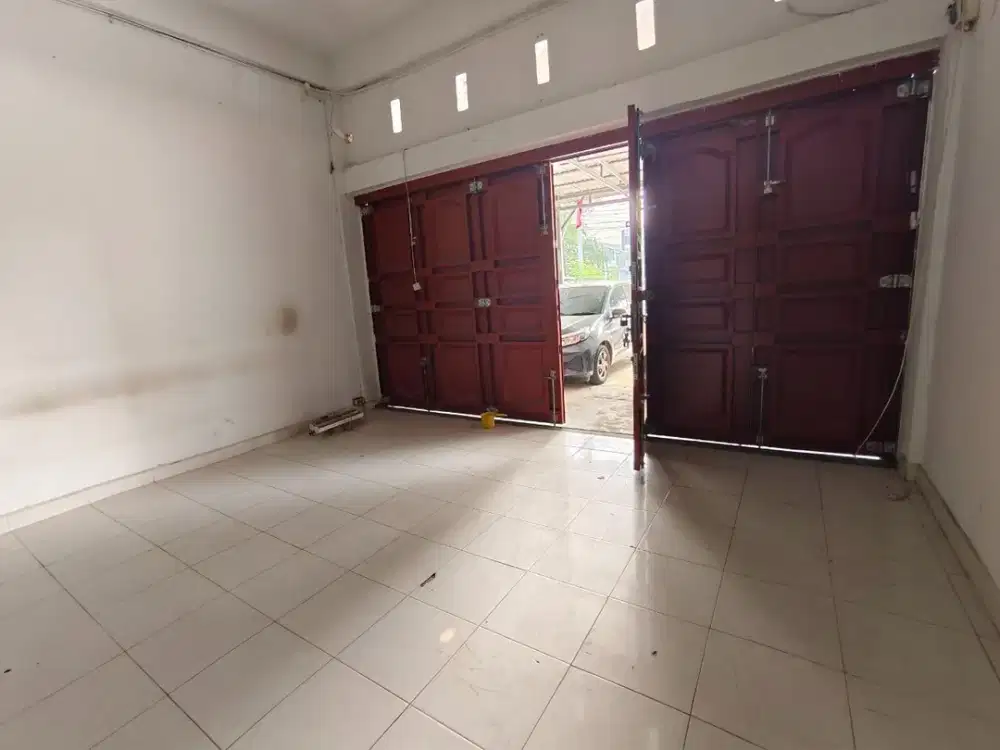 RUKO 3LT MURAH, SIAP PAKAI TEPI JALAN BESAR JL. SOEKARNO HATTA PEKANBARU