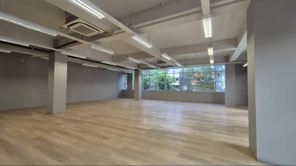 DISEWAKAN RUANG KANTOR  PRIVATE OFFICE , STRATEGIS PUSAT KOTA BANDUNG
