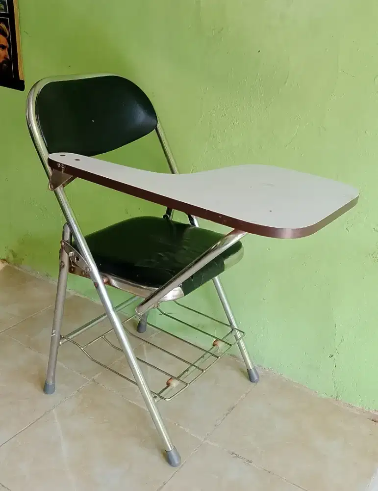 KURSI KAMPUS/ BELAJAR