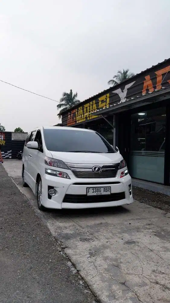 Toyota Vellfire 2012 Bensin