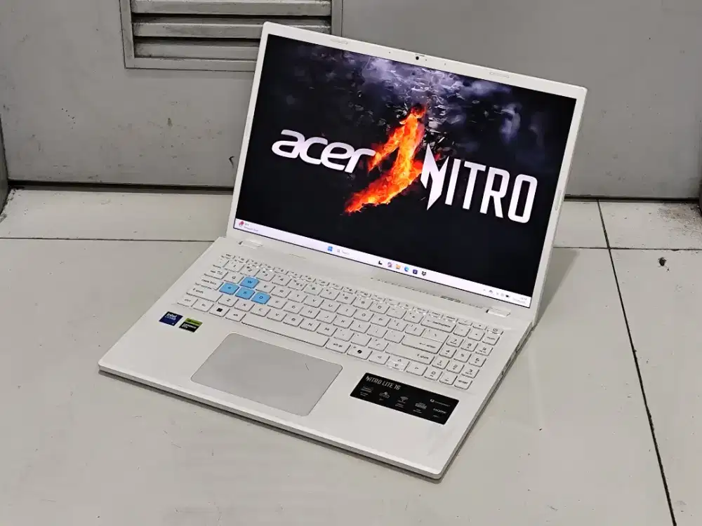 LIKE NEW ACER NITRO LITE 16 NL16-71G
