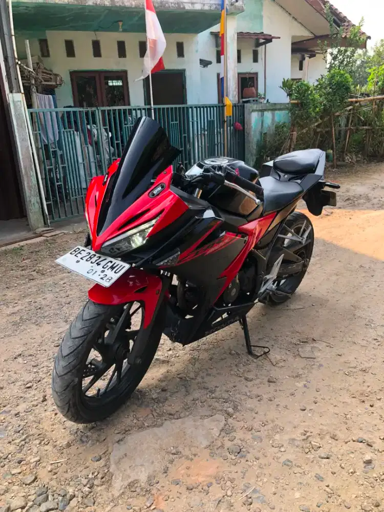 Honda CBR 150R tahun 2017 lengkap pajak on