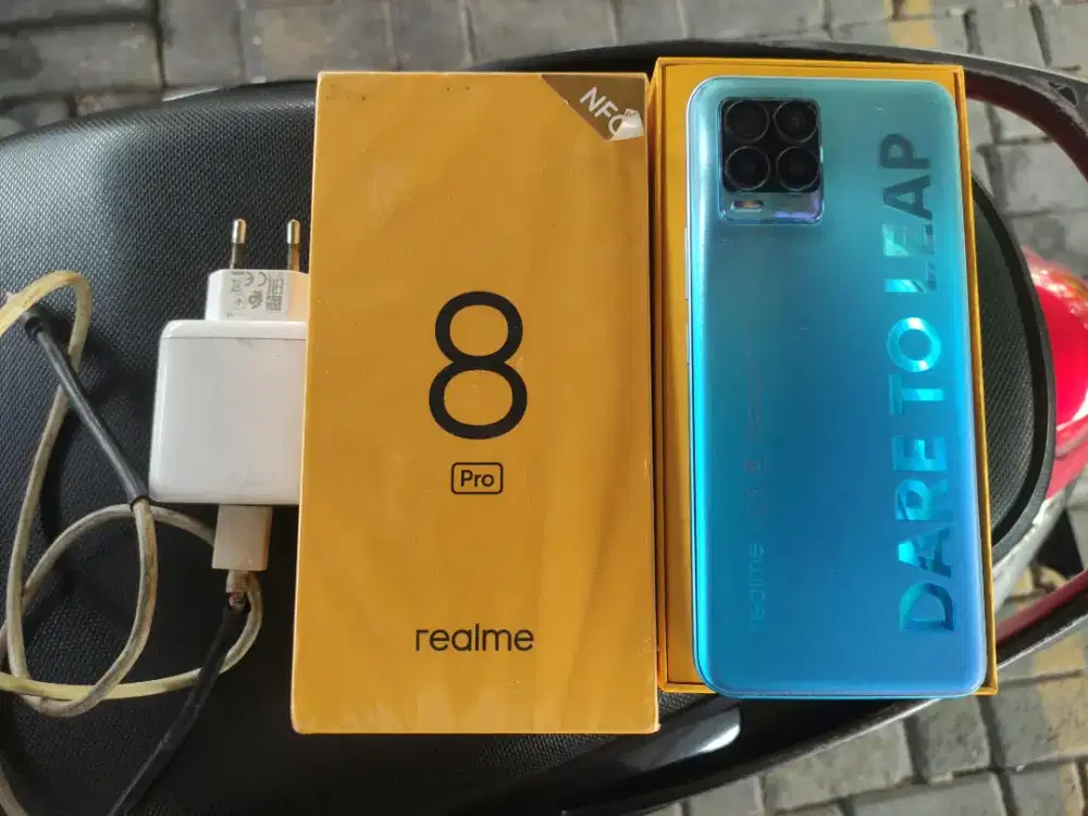 Realme 8 pro 8/128 fullset