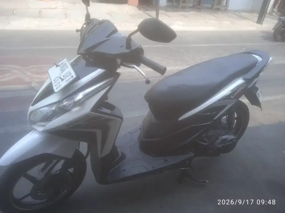 Vario terno 2011,surat komplit, pajak hidup
