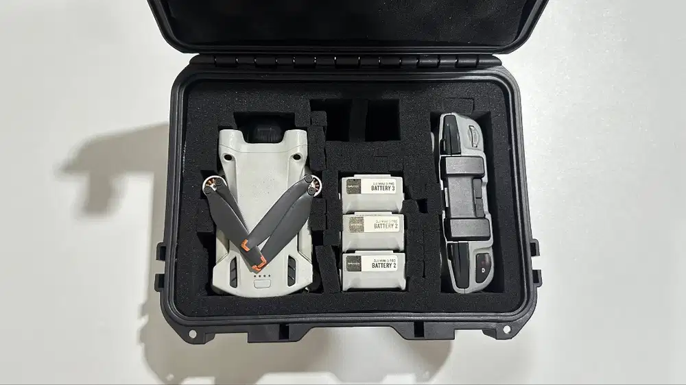 DJI Mini 3 Pro Fly More Combo