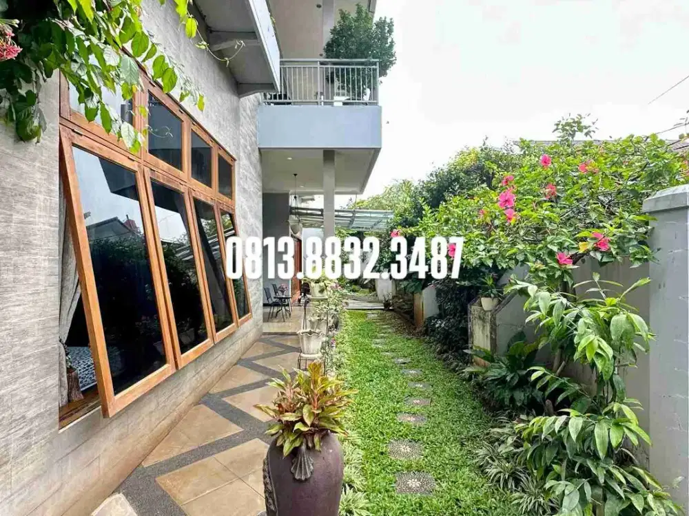Rumah mewah dekat pejaten park