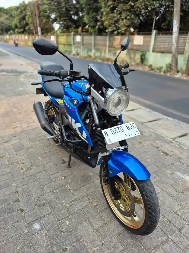 Dijual Suzuki GSX S150 tahun 2017 surat lengkap