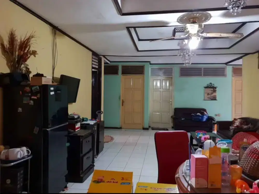 DIJUAL RUMAH + KOST DI MENTENG!