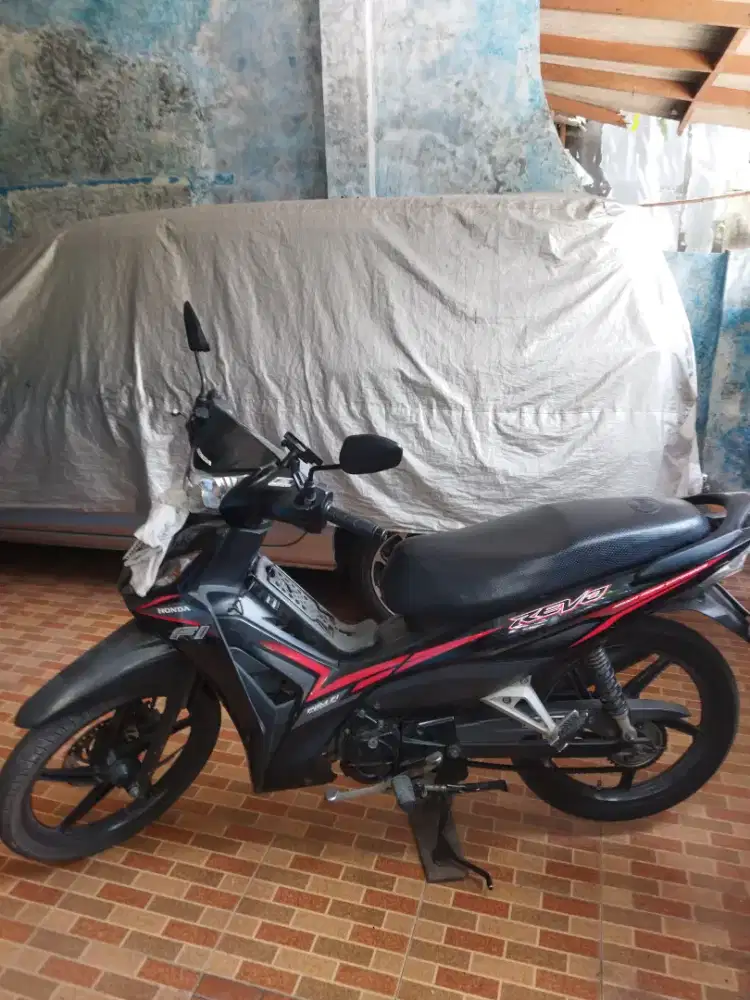 Di Jual Honda Absolut Revo