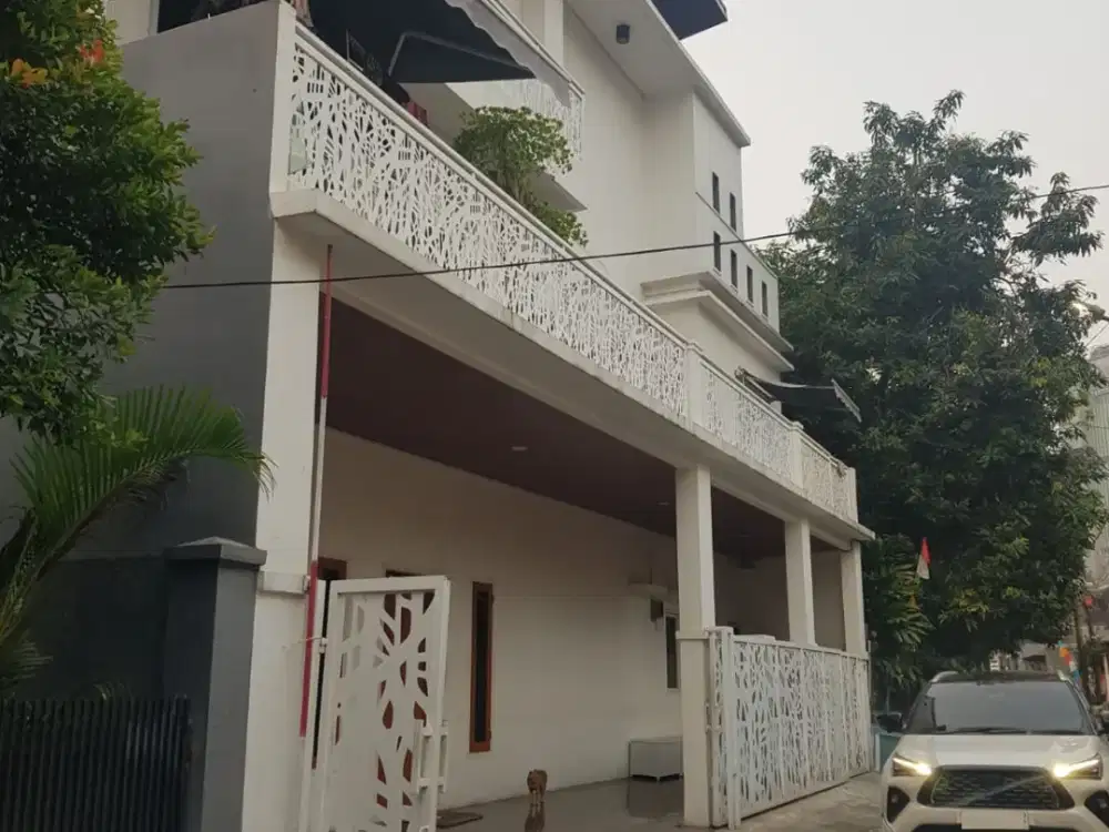 Rumah 2 Lantai Furnished dengan Mushola di Pasar Minggu Jaksel JS-19205