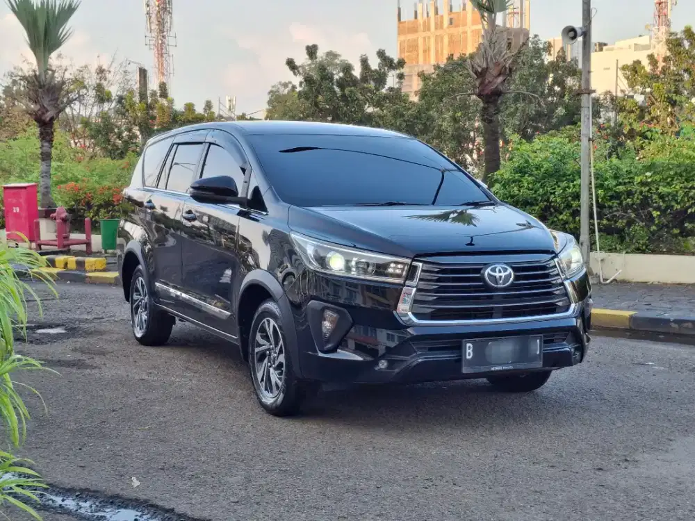 INNOVA V DIESEL MATIC THN 2021 SUPER GRES ISTIMEWA