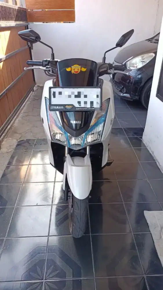 Yamaha Lexi 125 tahun 2019 Pajak Hidup dan Surat-surat lengkap