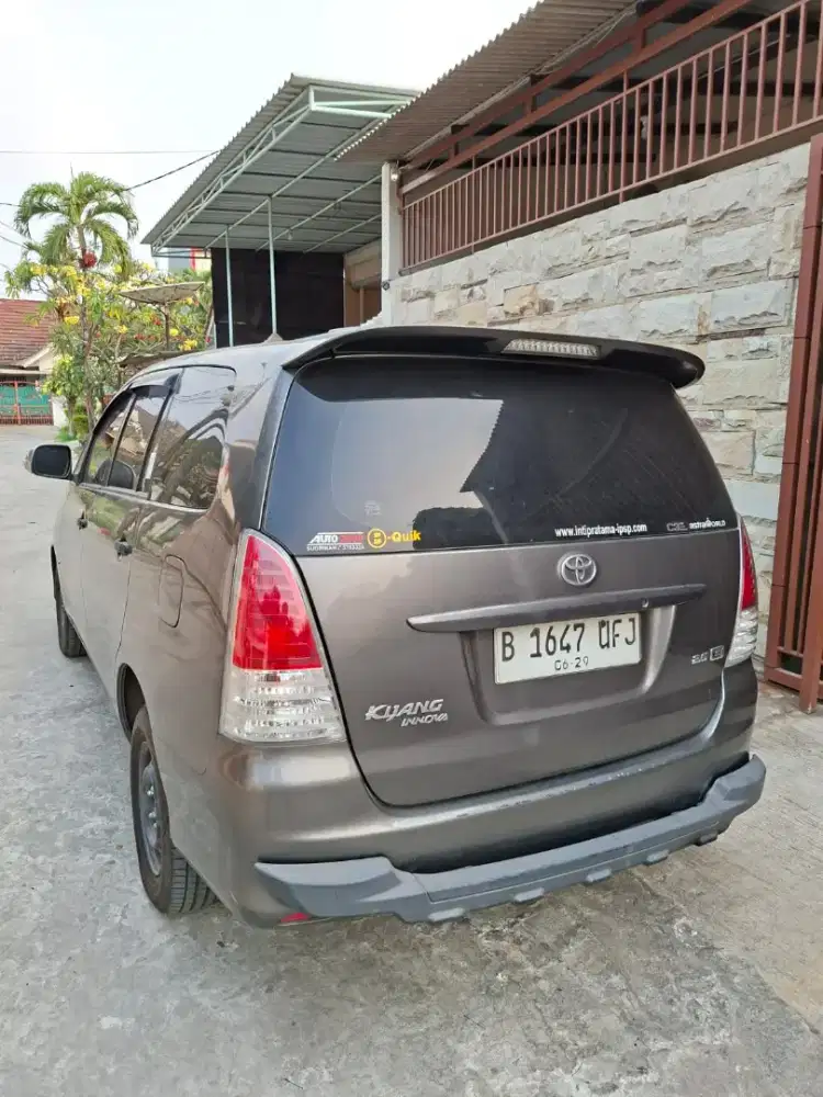 Toyota Kijang Innova 2009 Diesel