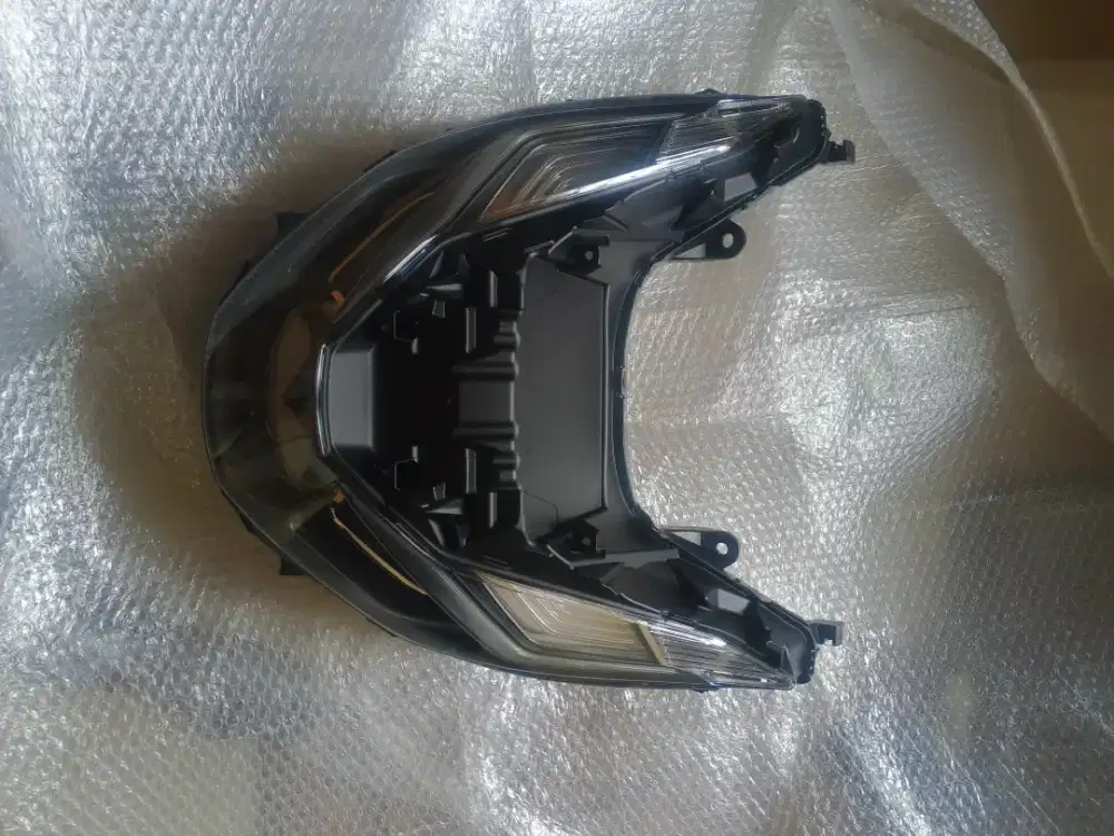 Di jual barang ori dari Honda lampu PCX 160