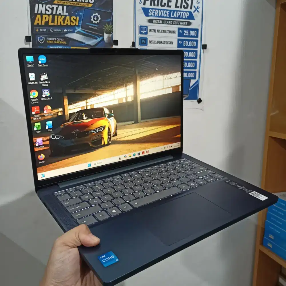 Laptop second Lenovo Slim 3 14IRH10, intel Core i5-Gen13 Ram 8 GB