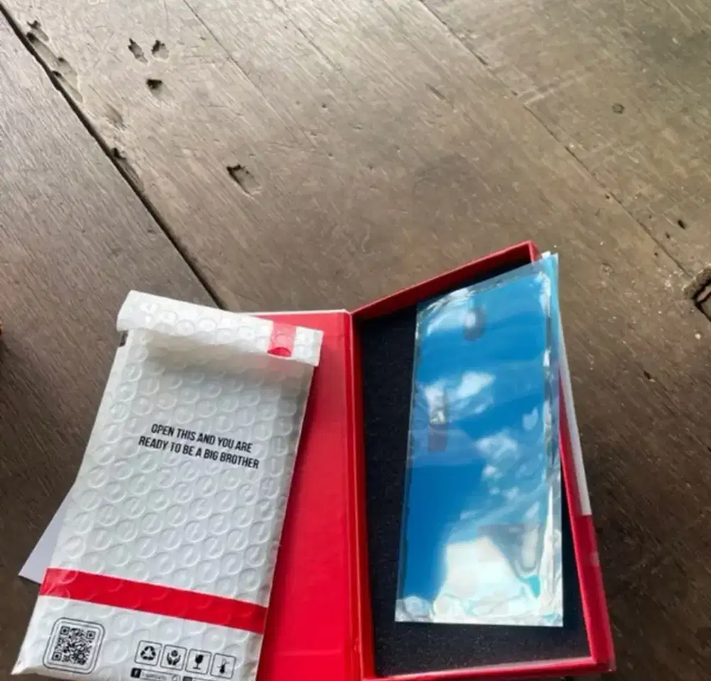 LCD Iphone 12 / 12.pro masih baru
