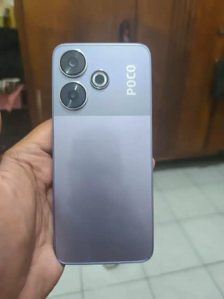 Poco M6 8/256
mulus kaya baru fast charging 33W layar FHD+