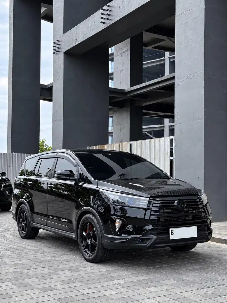 [FULL SPEK RATA KANAN] Toyota Innova Venturer 2.4 Diesel AT 2022