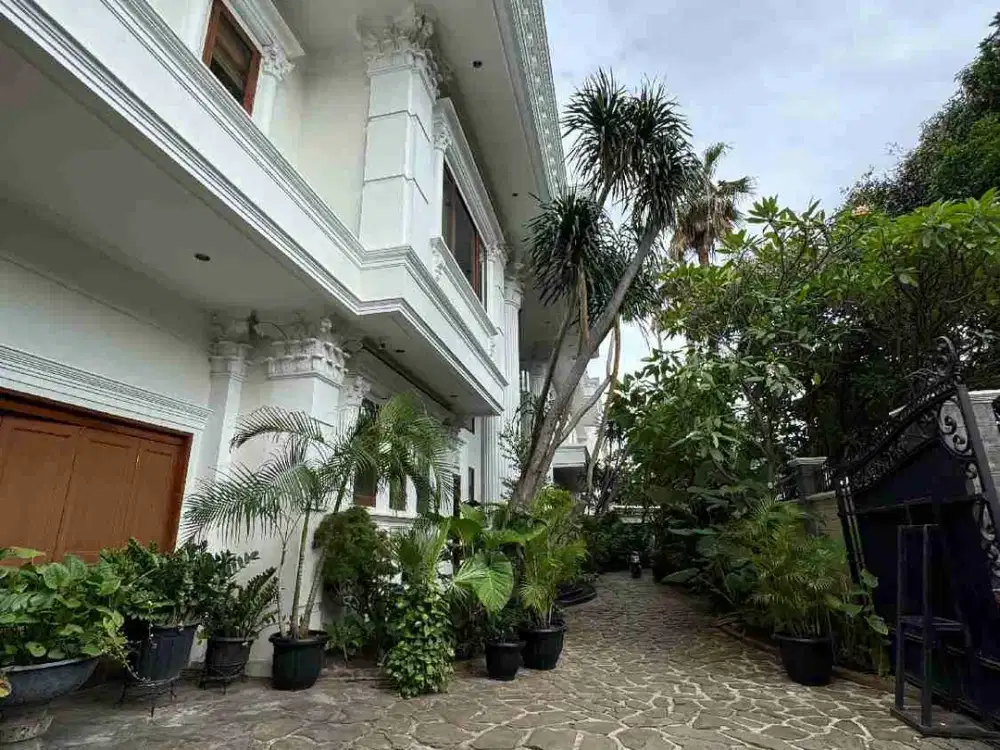Dijual Rumah Mewah Luas Jarang Ada Di Lokasi Prestigius Mega Kuningan