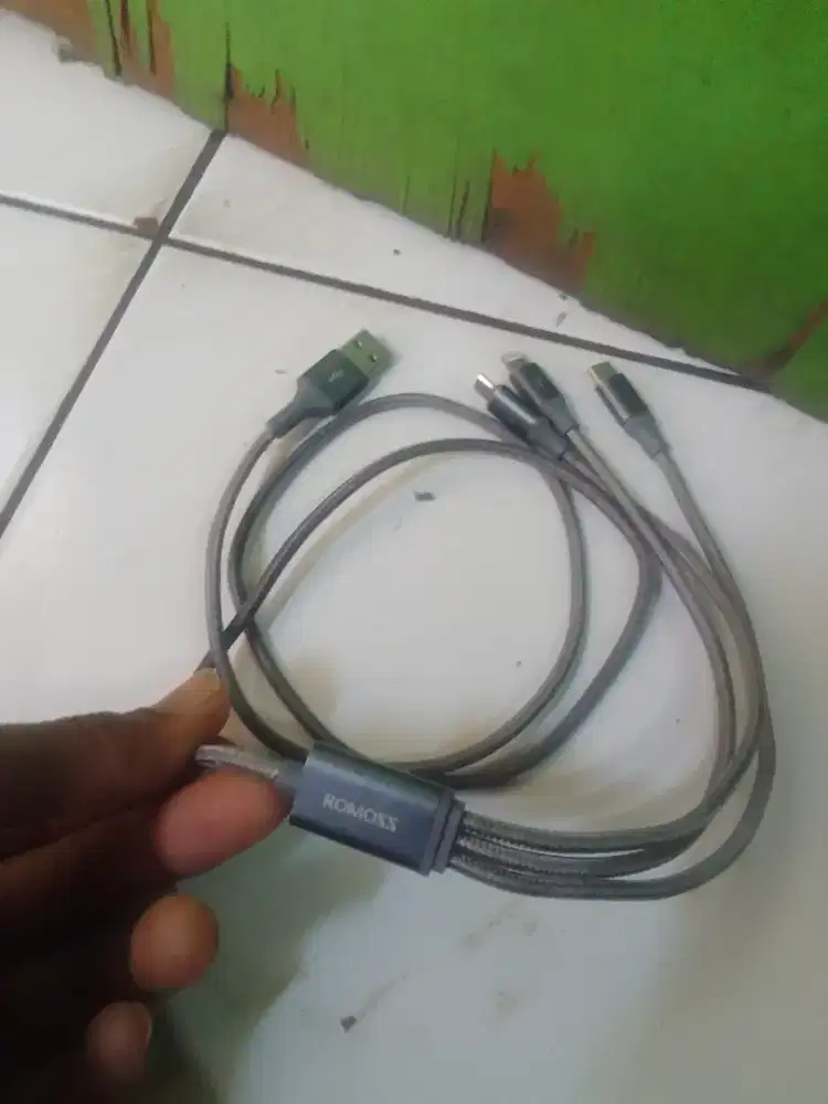 ROMOSS cable charger 1.3