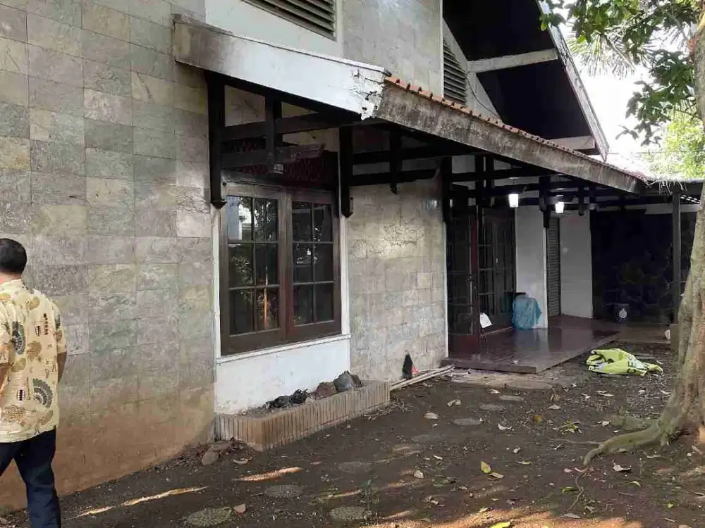 Rumah Dijual di Daerah Tenang dan Asri di Cipete