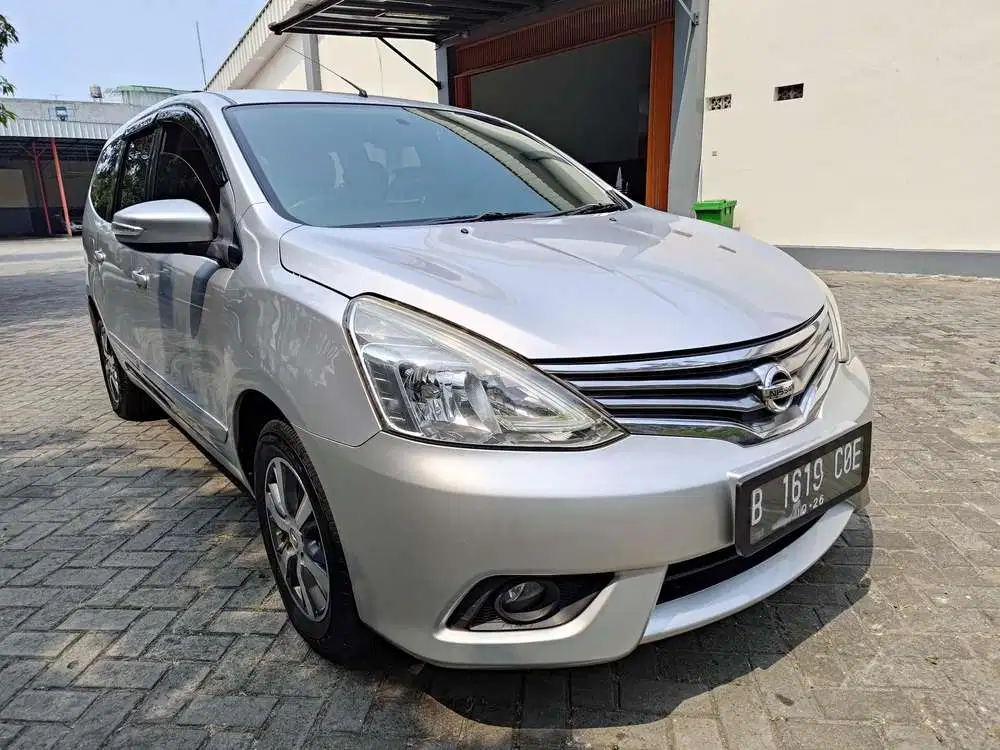 Grand Livina 1.5 XV M/T 2016