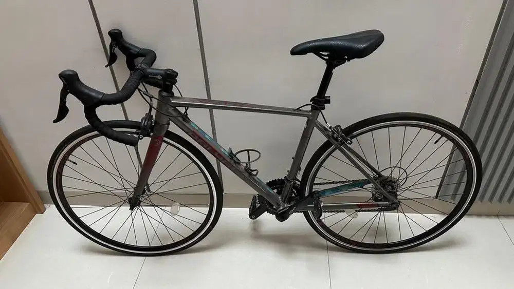 JUAL CEPAT SEPEDA POLYGON STRATTOS S3 2022 LIKENEW