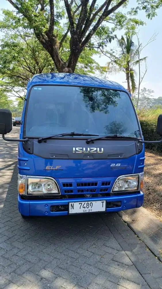 ISUZU ELF MINIBUS LONG 2014