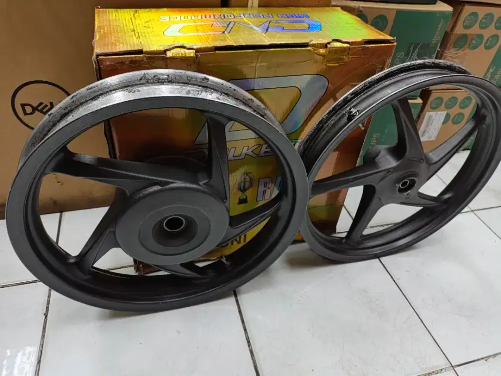 Velg ORI bawaan Vario 125 KZR th 2014,